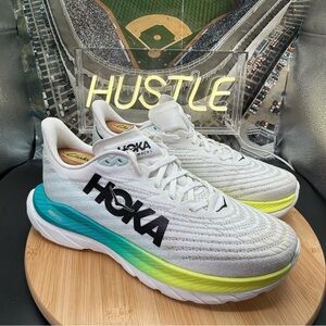 Hoka One One Womens Clifton 8 White/Blue Glass Running shoes Sz 9B